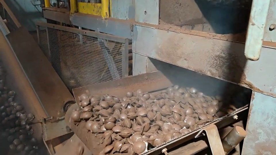 為何要使用冷壓技術(shù)壓球